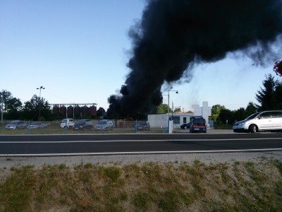 Słup czarnego dymu nad Świebodzicami (ZDJĘCIA) - 3