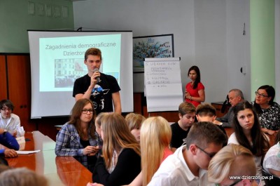 Dzierżoniów: Budżet obywatelski dla młodzieży (Słuchaj) - 2