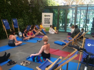 Relaks w Centrum. Joga na placu Nowy Targ
