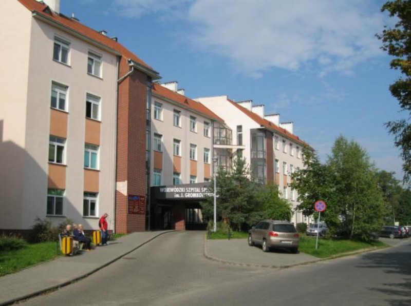 Szpital przy Koszarowej w końcu ma sprzęt do dializ wątroby - fot. wikimapia.org