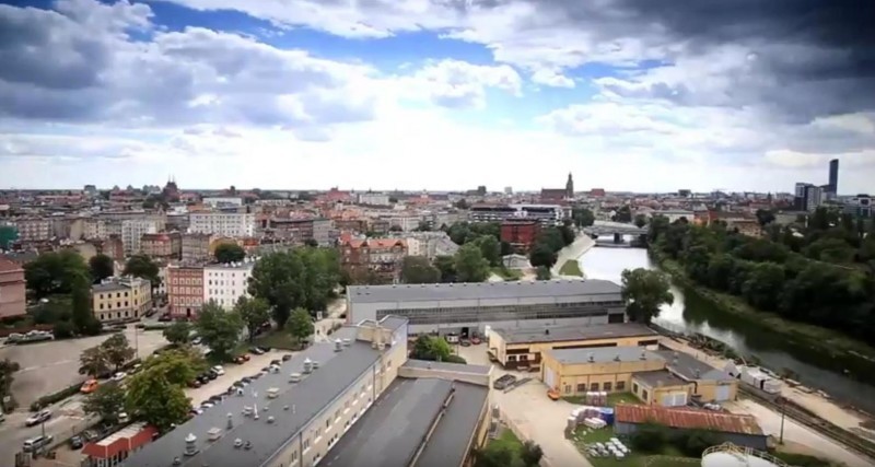 Wrocław widziany z wysokości komina Elektrociepłowni (FILM) - fot. YouTube