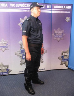 Podobają ci się nowe mundury policji? (Głosuj) - 2