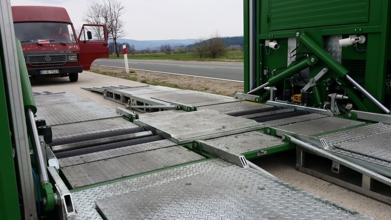 Lubań: Sprawdzili 21 pojazdów, zabrali 20 dokumentów - archiwum prw.pl
