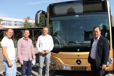 W Świebodzicach będą jeździć złotymi autobusami - 0