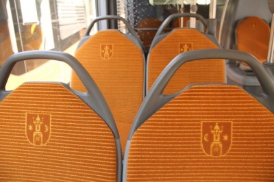 W Świebodzicach będą jeździć złotymi autobusami - 4