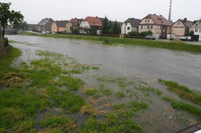 Dolny Śląsk: woda nadal groźna (Zobacz) - 3