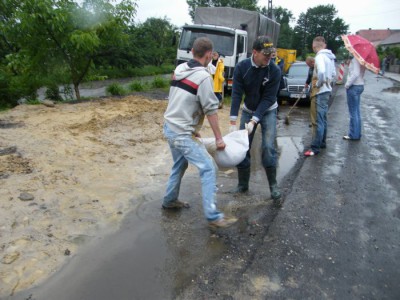 Dolny Śląsk: woda nadal groźna (Zobacz) - 10