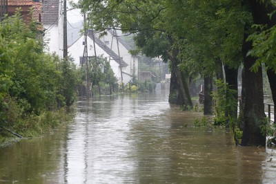 Dolny Śląsk: woda nadal groźna (Zobacz) - 30