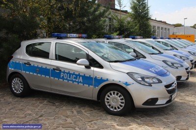 Nowe radiowozy dla dolnośląskiej policji (ZDJĘCIA, FILM) - 0