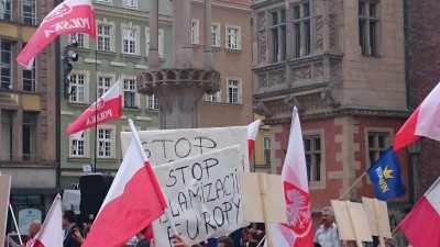 Manifestowali przeciwko islamizacji Europy - 0