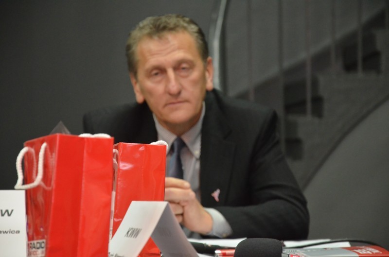 Nowa Prawica: Zbigniew Jarząbek chce walczyć o uzbrojenie - fot. prw.pl