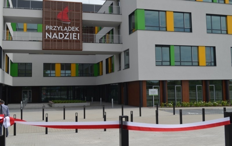 Przeprowadzka małych pacjentów do Przylądka Nadziei opóźniona - archiwum prw.pl