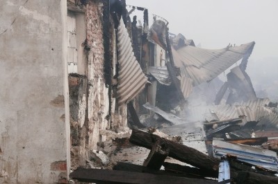 Pożar fermy: Spłonęło 40 tysięcy kurczaków (ZDJĘCIA) - 4