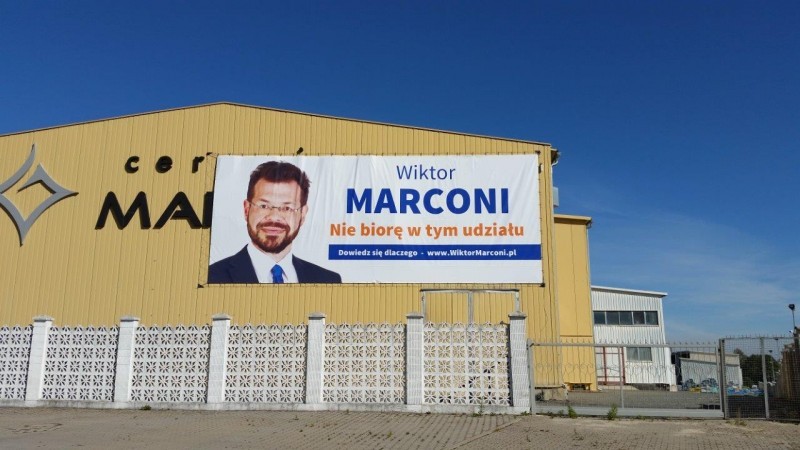 Marconi nie kandyduje, ale plakatuje - fot. Piotr Słowiński