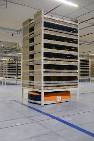 Amazon: Magazynierzy będą pracować z robotami (FOTO) - 8