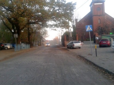 Wrocław: Remont ulicy Miłoszyckiej zagrożony? Na drodze stanął kościelny mur (POSŁUCHAJ) - 4