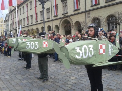 11 listopada we Wrocławiu: Apel, parada i Marsz Patriotów - 14