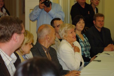 Panel odwrócony, czyli posłowie pytają publiczność odpowiada - 2