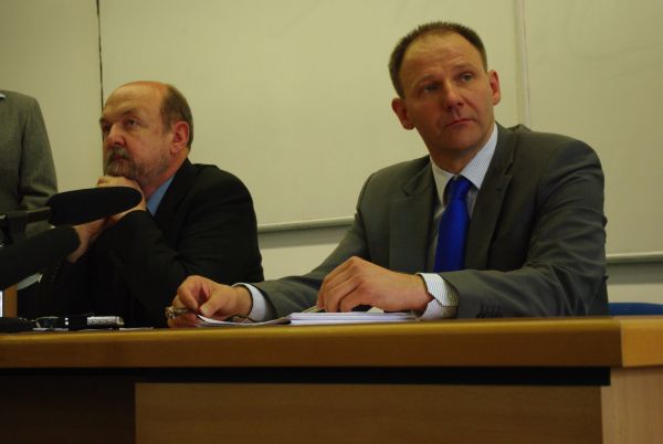 Dlaczego kandydat do PE stracił posadę? (Posłuchaj) - Ryszard Legutko i Jacek Protasiewicz (Fot. Katarzyna Górowicz)