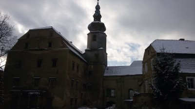 Nie uratował go książę Karol, ratuje trójka zapaleńców - 4
