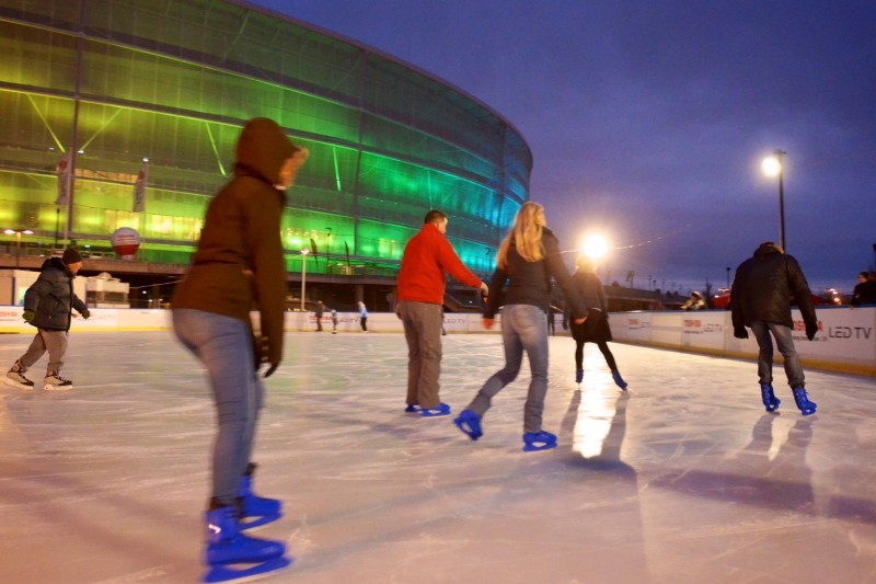 Otwierają lodowisko: Po ile są bilety, do której jest otwarte? - fot. Stadion Wrocław