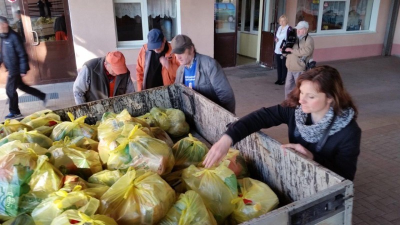 Choć sami mają problemy, robią wszystko, by pomóc innym – fot. Piotr Słowiński