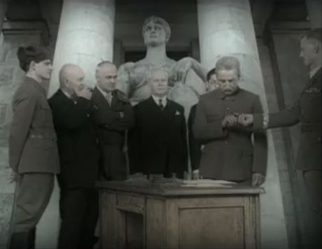 Nasze kompleksy i pycha - dwie strony monety (Felieton) - Stalin kapituluje po przegranej z Polską (Kadr z filmu "Tak mogło być..." / YouTube)