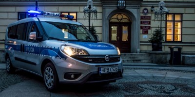 Nowe radiowozy dla policjantów z Legnicy i Polkowic (FOTO) - 10