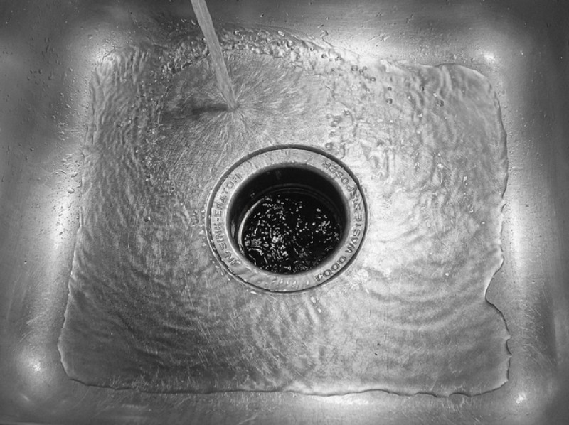 Jelenia Góra: Woda i ścieki drożeją... o 20 % - fot. Dean Hochman/flickr.com under license of Crative Commons
