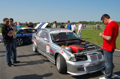 Drift - jazda baletowa na asfalcie (Zobacz) - 8
