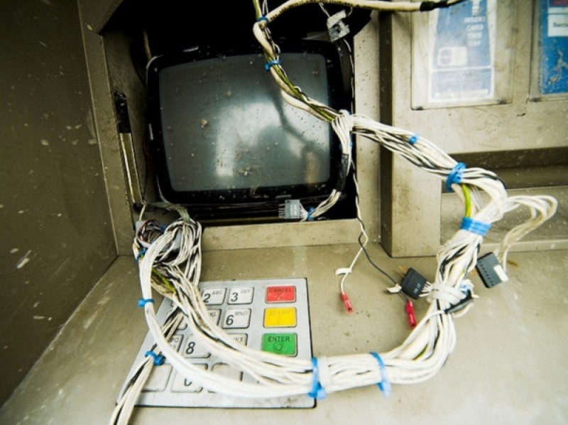 Ukradli bankomat z jednego z dyskontów - zdjęcie ilustracyjne: seth m/flickr.com (Wikimedia Commons)