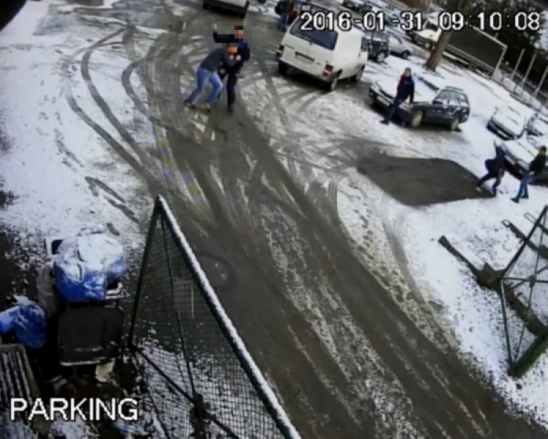 Prokuratura wyjaśnia dlaczego policjant łomem bił zatrzymanego - 