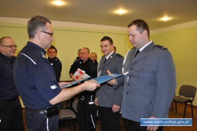 Policjanci ze Ścinawy nagrodzeni za uratowanie życia