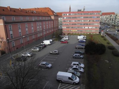 Nieruchomości idą jak świeże bułeczki - 0