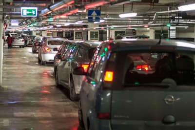 Drogowy horror przy wyjeździe z parkingu pod NFM (ZOBACZ) - 2