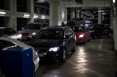 Drogowy horror przy wyjeździe z parkingu pod NFM (ZOBACZ) - 4