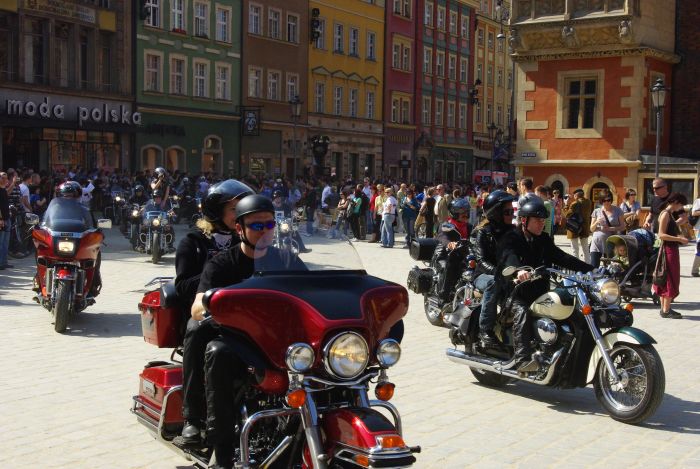 Tyle motocykli na raz we wrocławskim rynku jeszcze nie było! (Zobacz) - Fot. Katarzyna Górowicz