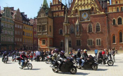Tyle motocykli na raz we wrocławskim rynku jeszcze nie było! (Zobacz) - 19