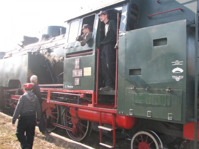 Pociąg z parowozem przemierzał Dolny Śląsk (Zobacz) - 2