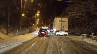Nocny "przerzut" samochodów i koniec blokady w Jakuszycach (FOTO) - 6