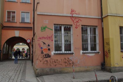 Oszpecony Wrocław na wiosnę (Zobacz) - 3
