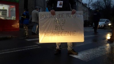 Protestujący zablokowali Krzycką - 5