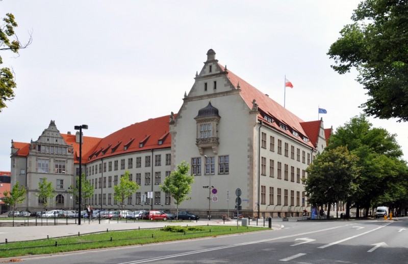 Politechnika Wrocławska nie tylko dla studentów - fot. Wikipedia