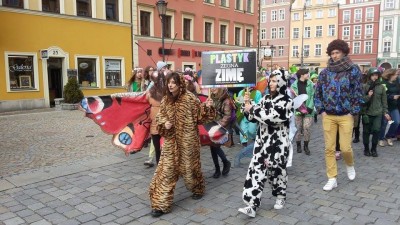 Wiosenny korowód na wrocławskim Rynku [ZOBACZ ZDJĘCIA] - 2