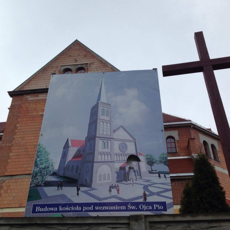 Wrocław: Na Partynicach otwarto kościół pw. św. Ojca Pio z Pietrelciny - fot. Martyna Czerwińska