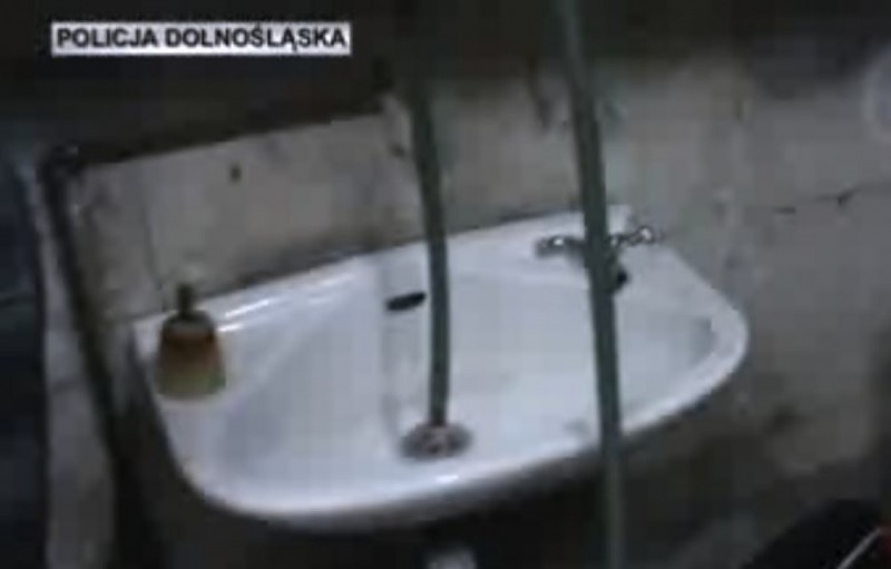 Zatrzymany na gorącym uczynku podczas produkcji narkotyku -