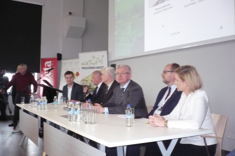 Prezydenci miast, samorządowcy i naukowcy spotkali się w Wałbrzychu - 