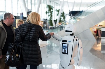 Roboty zastąpią ludzi na wrocławskim lotnisku (ZOBACZ)
