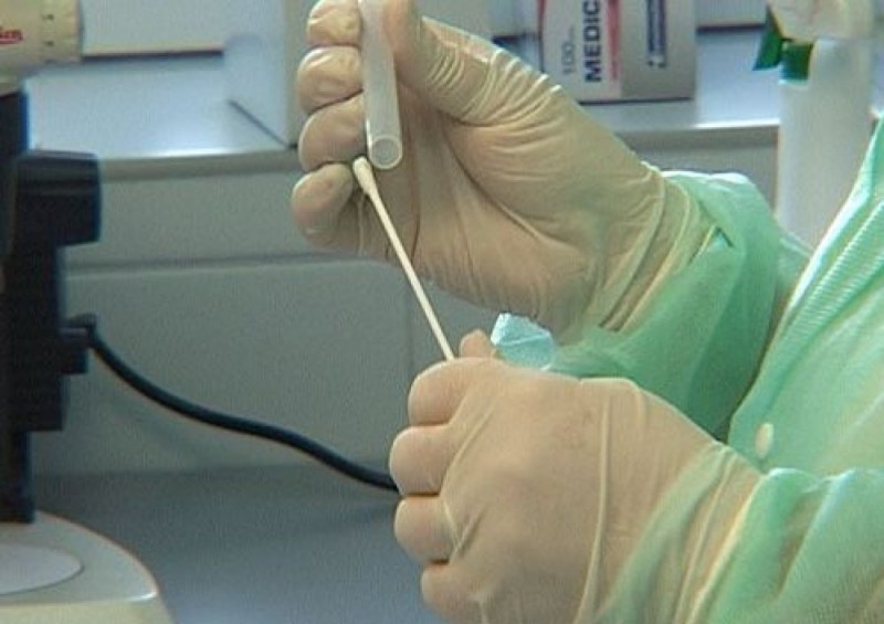 Dzięki próbkom DNA potwierdzili tożsamość bandyty - fot. Policja.pl