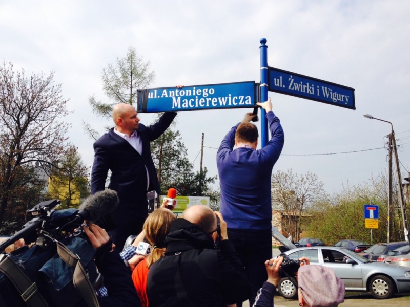 SLD "zmieniło" nazwę ulicy. Interweniowała policja - 